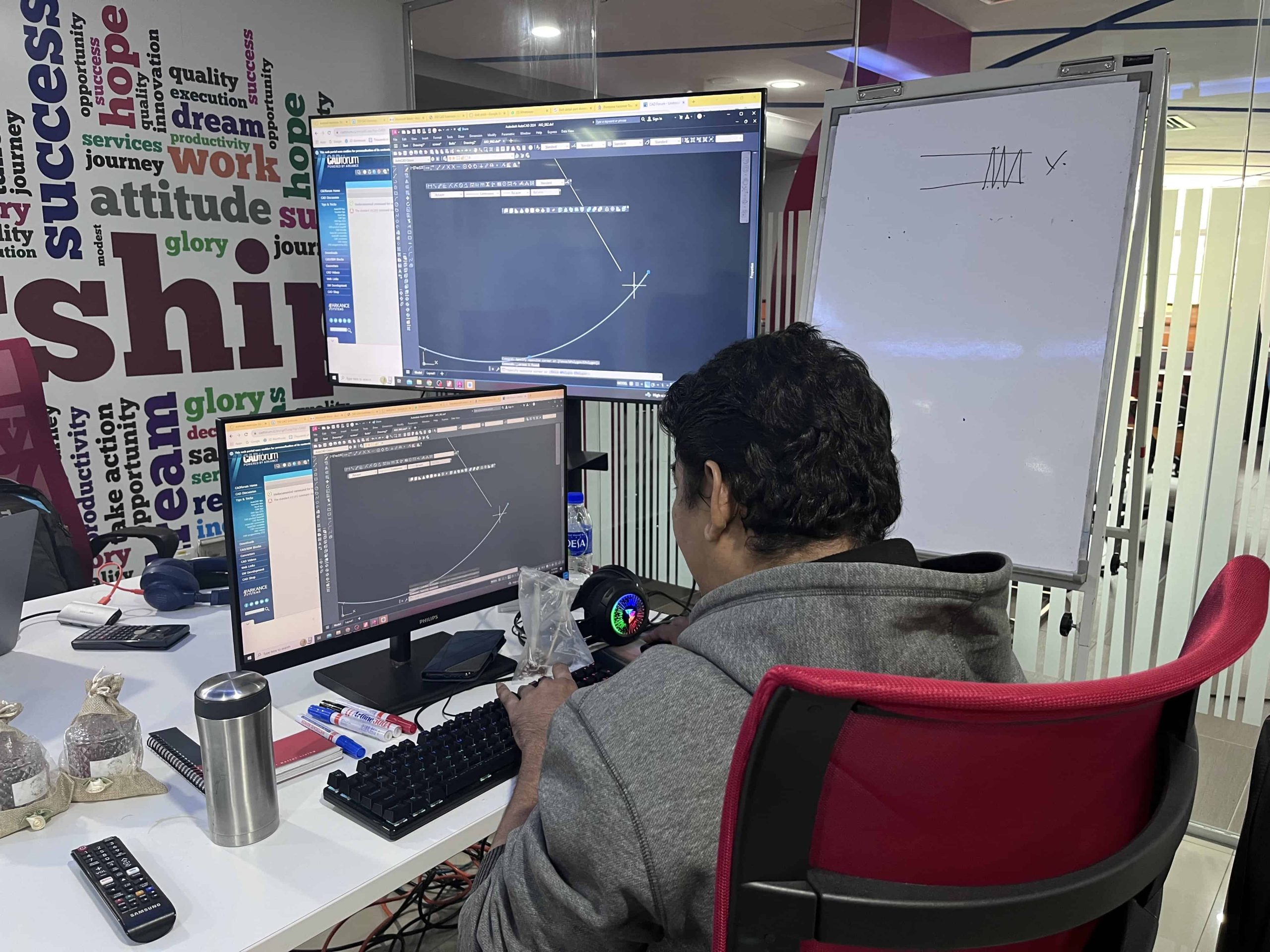 6. AutoCAD UPM